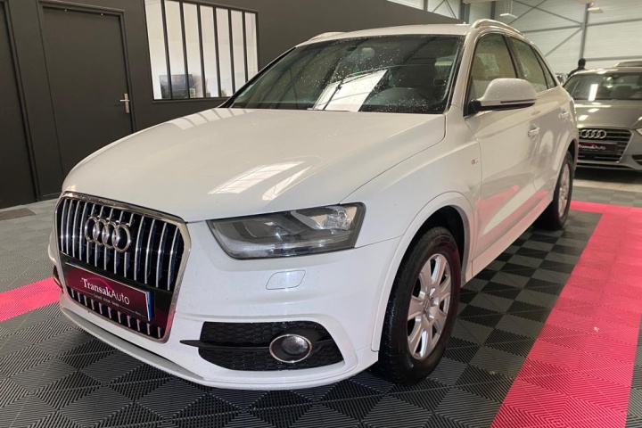 AUDI Q3